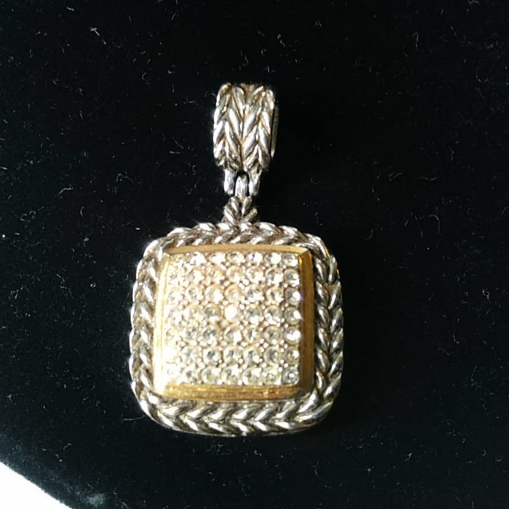 CUBIC ZIRCONIA PENDANT